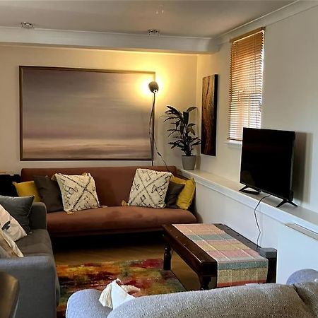 Bright Central Large Cosy Flat セント・アンドルーズ エクステリア 写真