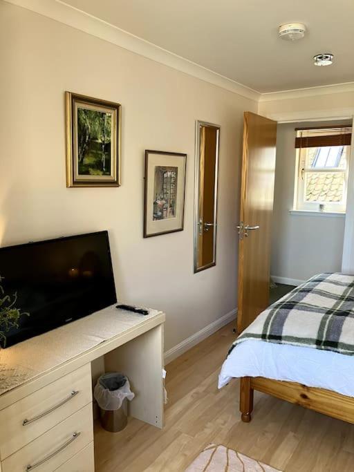 Bright Central Large Cosy Flat セント・アンドルーズ エクステリア 写真